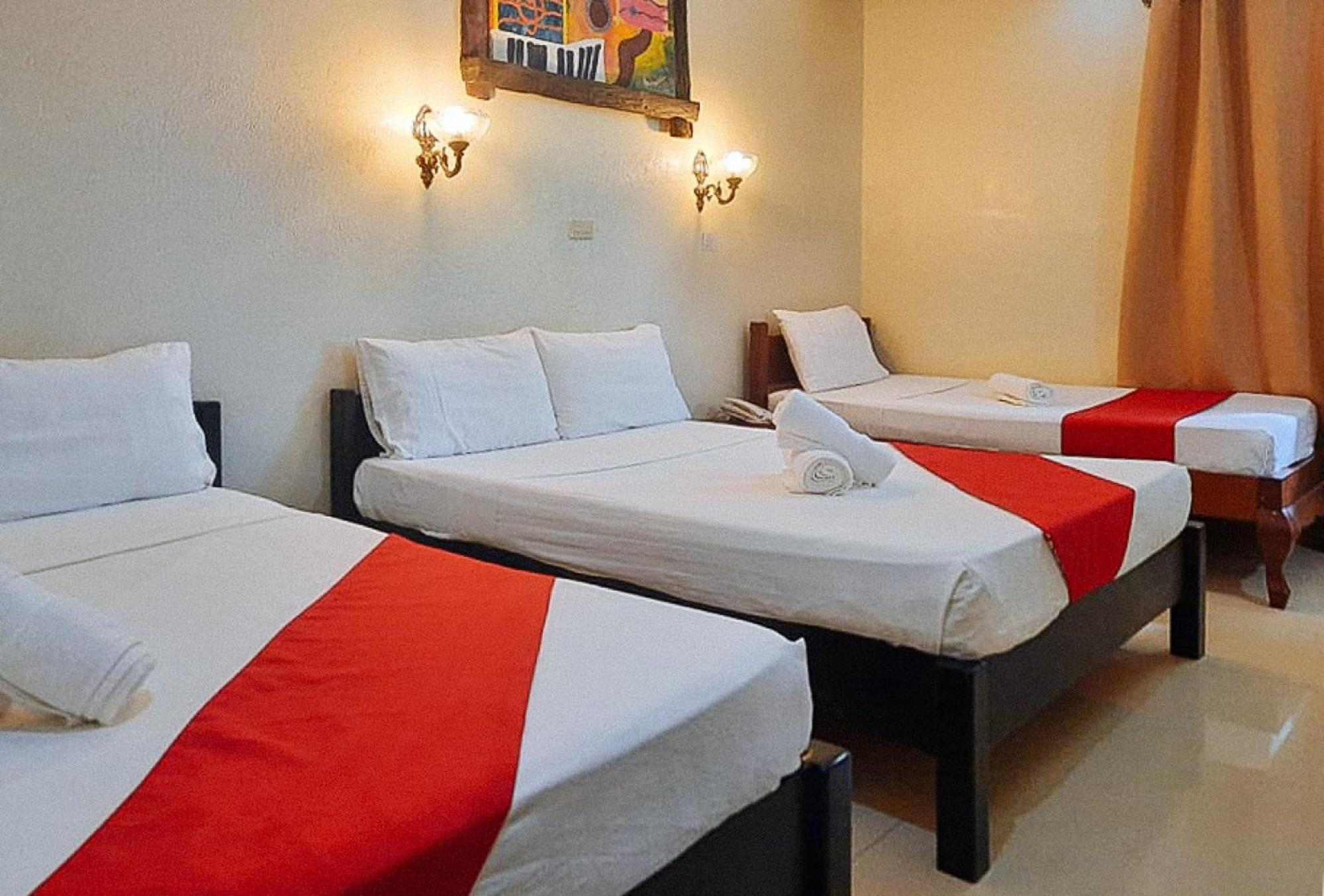 Reddoorz At New Casamila Hotel Palawan Puerto Princesa Exterior photo